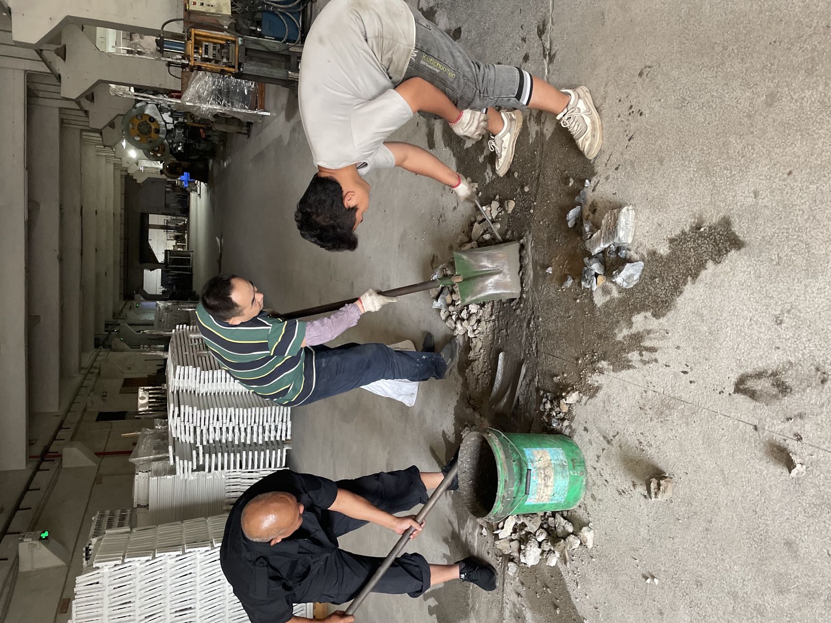 上下鋪鐵床廠家淡季整頓修理中！